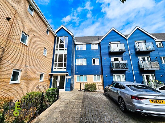 2 Bedroom Flat To Rent In Zeus Road, Southend On Sea, SS2