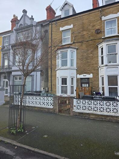 1 Bedroom Flat To Rent In Lloyd Street, Llandudno, LL30