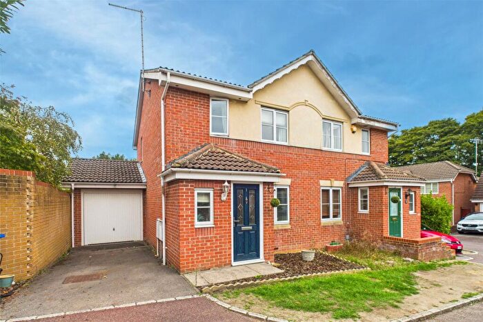 3 Bedroom Semi-Detached House For Sale In Fitzroy Close, Bracknell, Berkshire, RG12