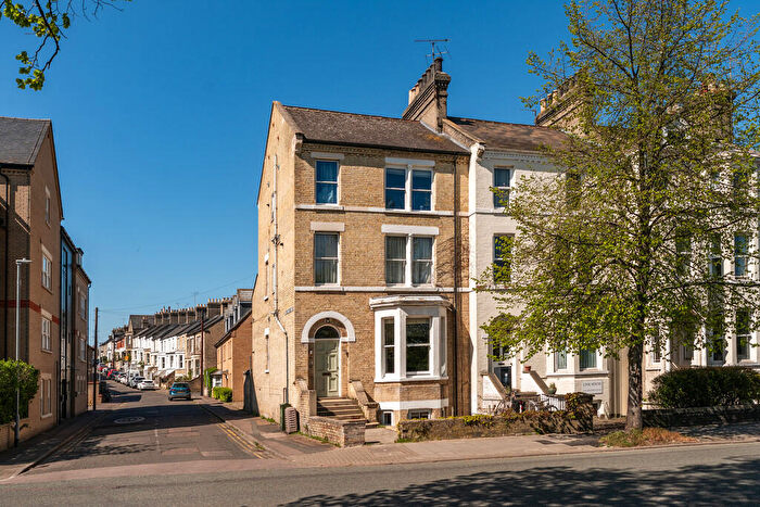 2 Bedroom Apartment For Sale In Chesterton Road, Cambridge, CB4