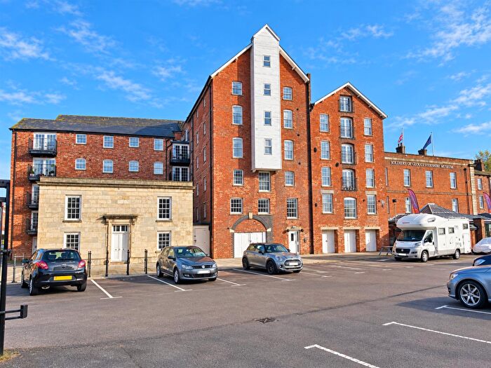1 Bedroom Flat For Sale In Pridays Mill, Gloucester Docks, Gloucester, GL1