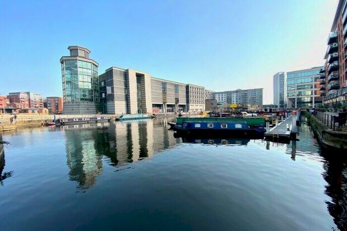 1 Bedroom Property To Rent In Mackenzie House, Leeds, LS10