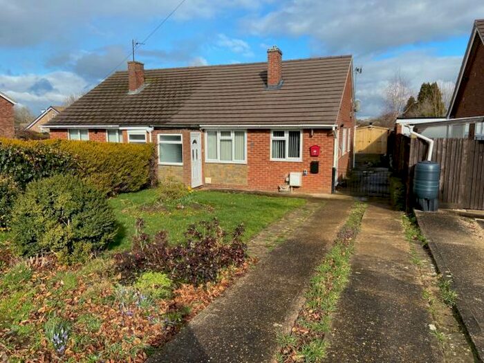 3 Bedroom Semi-Detached Bungalow For Sale In Blisworth Road, Roade, Northampton, NN7