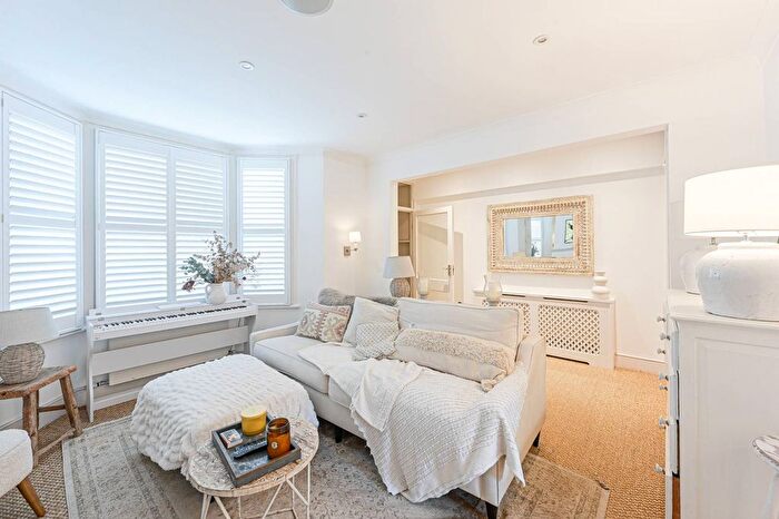 1 Bedroom Flat To Rent In Tadema Road, Chelsea, London, SW10