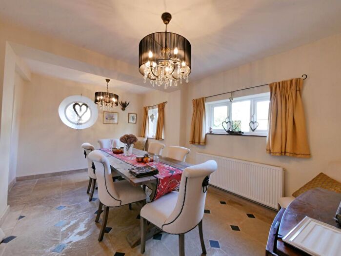 5 Bedroom Semi-Detached House To Rent In Rectory Farm, Duntisbourne Abbots, GL7