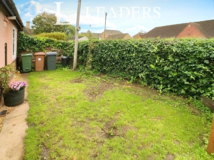 2 Bedroom Cottage To Rent In Grove Lane, Longthorpe, PE3