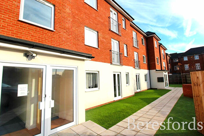 2 Bedroom Apartment For Sale In North Street, Hornchurch, RM11