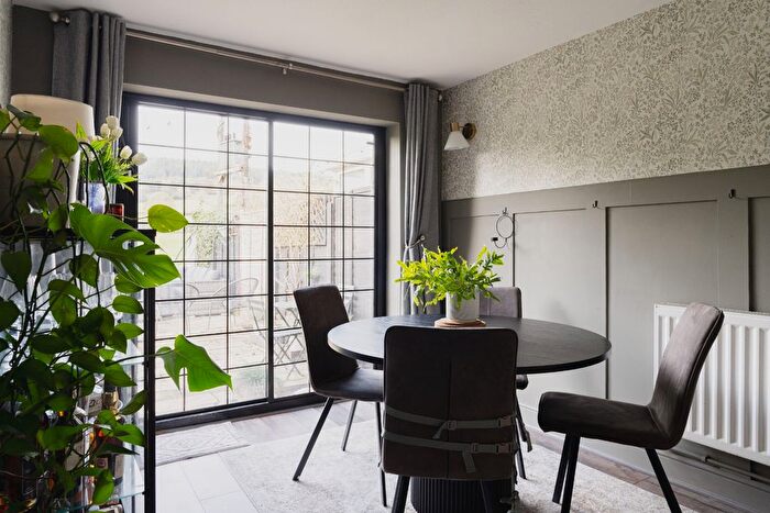 3 Bedroom Semi-Detached House For Sale In Warwick Close, Holmwood, Dorking, Surrey, RH5