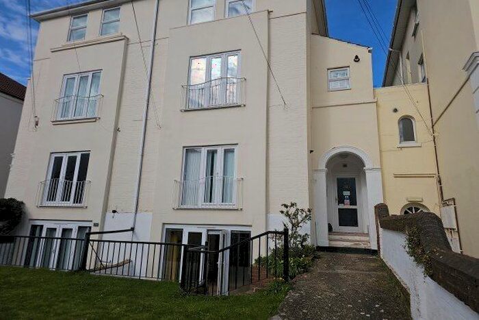 1 Bedroom Flat To Rent In Auckland Road East, Southsea, PO5
