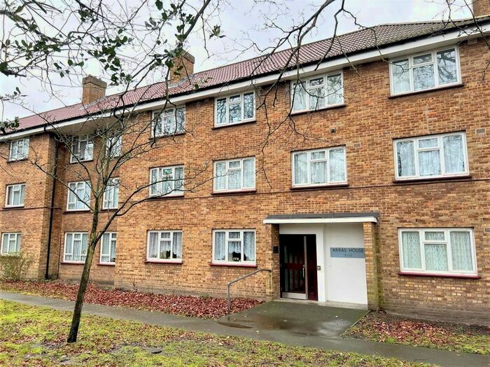 3 Bedroom Flat To Rent In Woolwich Road, London, SE2