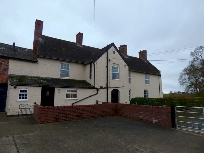 4 Bedroom Detached House To Rent In Trelydan, Welshpool, SY21