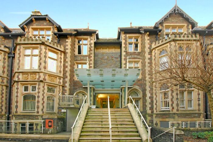 2 Bedroom Flat To Rent In Elmdale Road, Tyndalls Park, Bristol, BS8