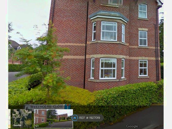 2 Bedroom Flat To Rent In Westholme Close, Congleton, CW12