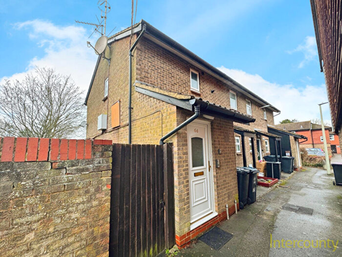 1 Bedroom Maisonette To Rent In Dimsdale Crescent, Bishop`s Stortford, Herts, CM23