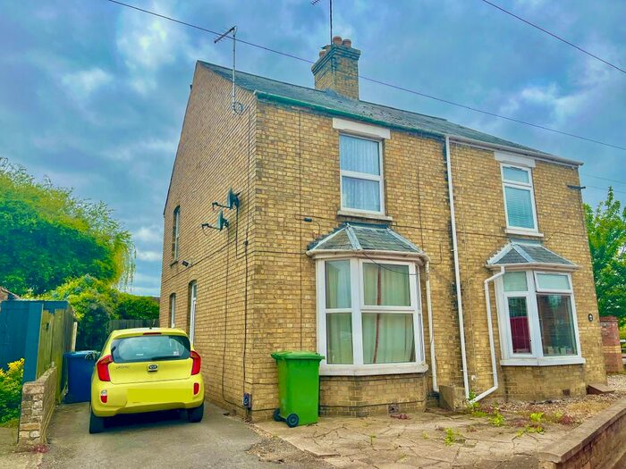 1 Bedroom Flat To Rent In Gaul Road, March, PE15