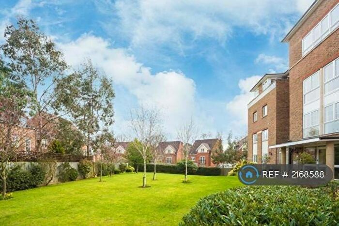 2 Bedroom Flat To Rent In Lady Aylesford Avenue, Stanmore, HA7