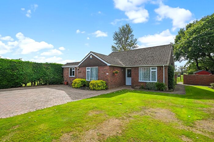3 Bedroom Detached Bungalow For Sale In Front Road, Woodchurch, TN26