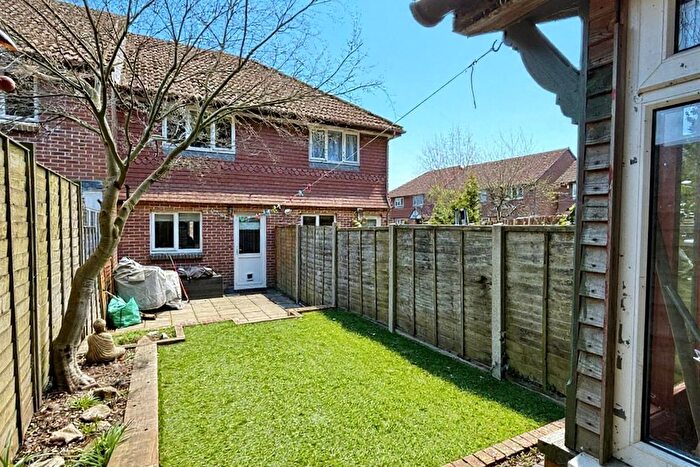 2 Bedroom Terraced House For Sale In Victoria Gardens, Ringwood, BH24