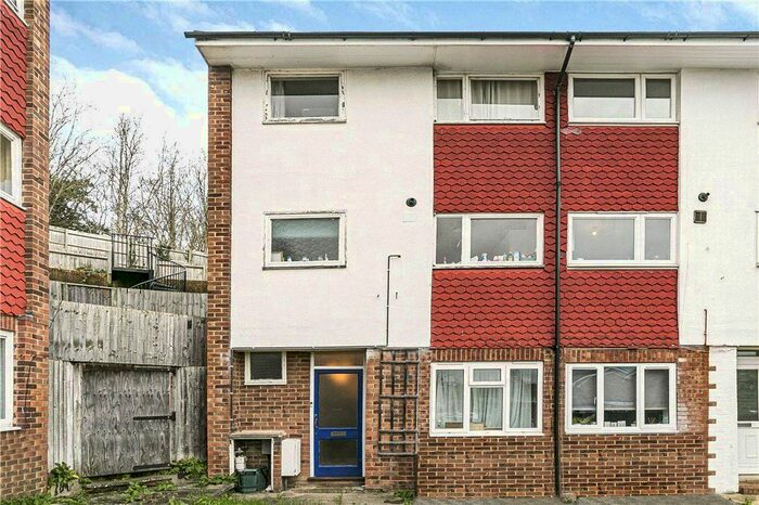 1 Bedroom End Of Terrace House To Rent In Guildford Park Avenue, Guildford, Surrey, GU2