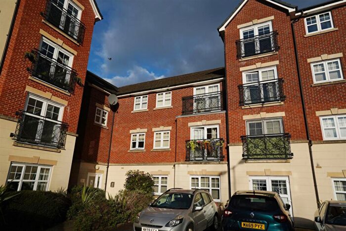 2 Bedroom Apartment For Sale In Astley Brook Close, Bolton, BL1