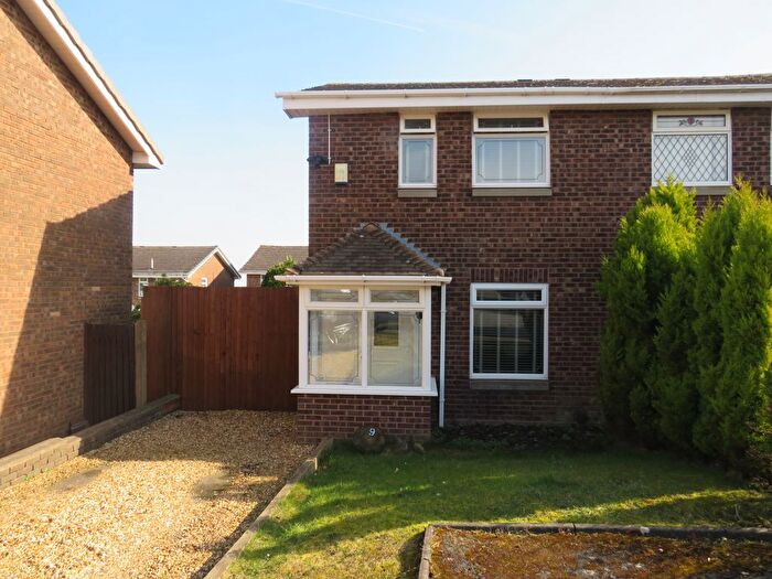 2 Bedroom Property To Rent In Goths Close, Rowley Regis, B65