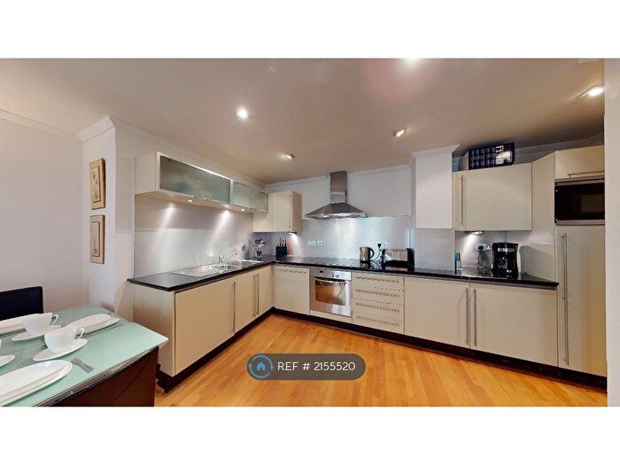 2 Bedroom Flat To Rent In High Holborn, London, WC1V