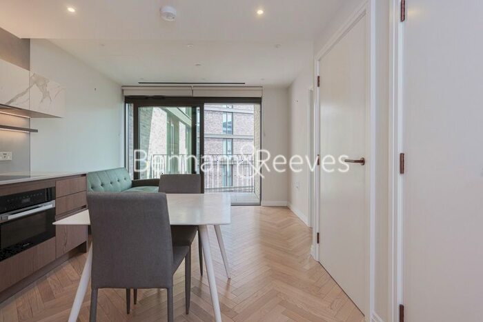 1 Bedroom Flat To Rent In Michael Road, Imperial Wharf, SW6