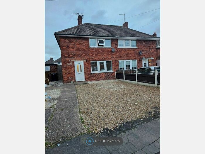 2 Bedroom Semi-Detached House To Rent In Haynes Close, Thorne, Doncaster, DN8