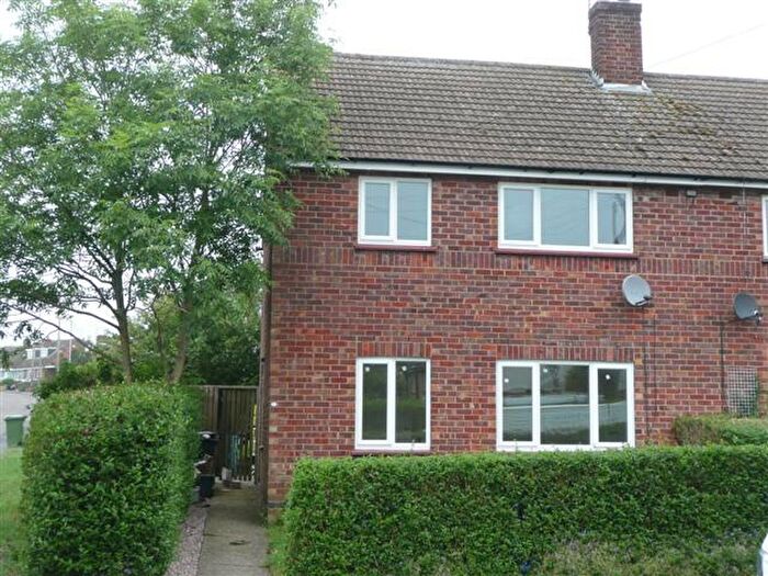 3 Bedroom Semi Detached House To Rent In Shelley Road, Wellingborough, NN8