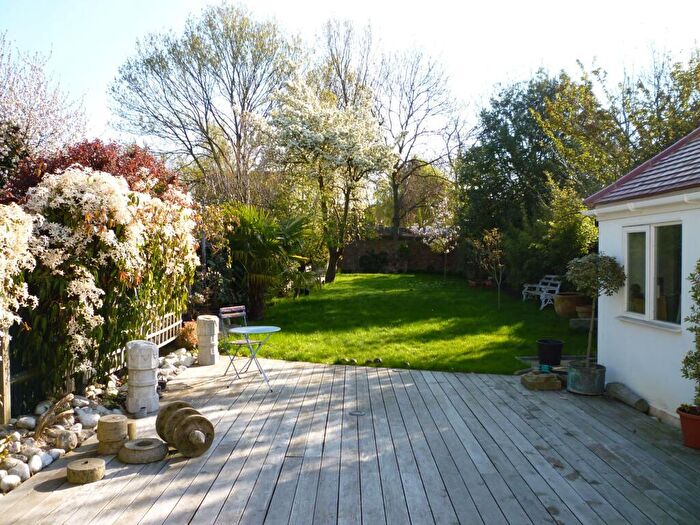 5 Bedroom Semi Detached House For Sale In Mount Pleasant Road, Queens Park, NW10