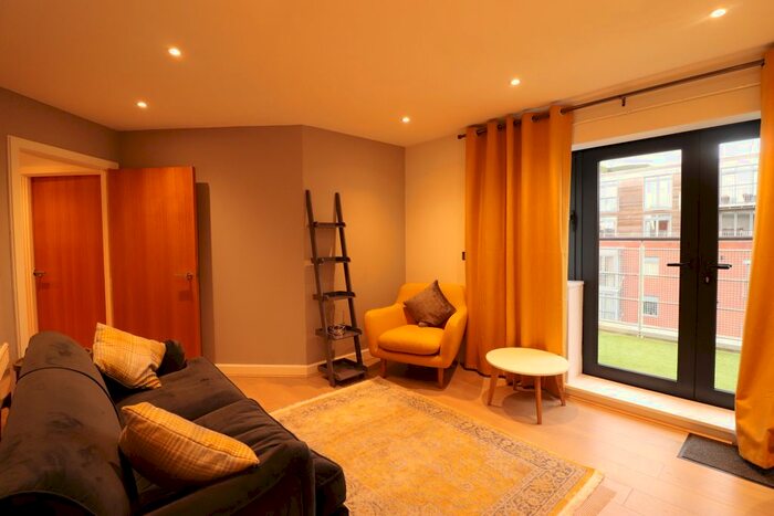 1 Bedroom Flat To Rent In Browning Street, Birmingham, B16