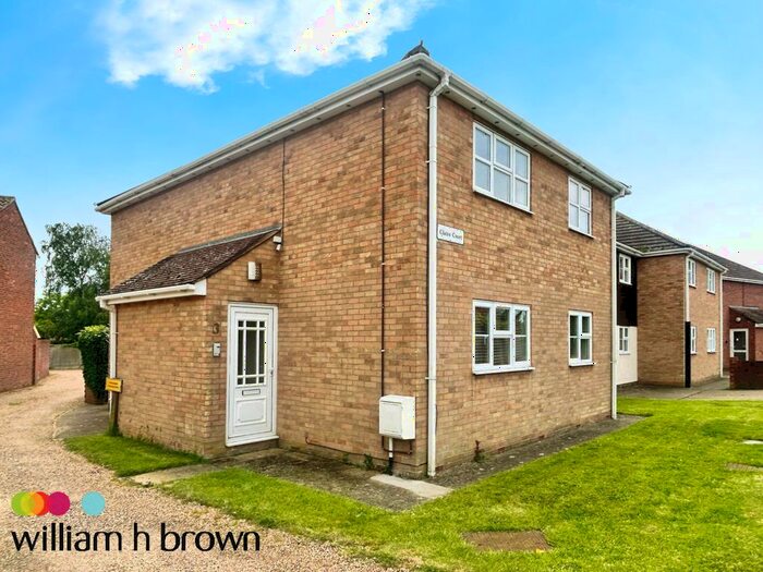 2 Bedroom Flat To Rent In Upland Road, West Mersea, Colchester, CO5