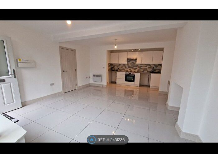 1 Bedroom Maisonette To Rent In Church Road, Epsom, KT17