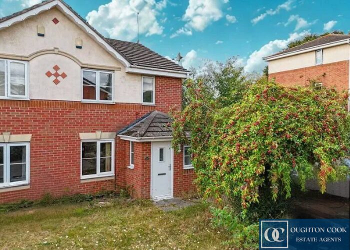 3 Bedroom End Terrace House For Sale In Towpath Close, Longford, Coventry, CV6