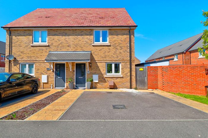 3 Bedroom Semi-Detached House For Sale In Montgomery Gardens, Westbere, Canterbury, CT2