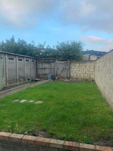 3 Bedroom Terraced House To Rent In Waltham Drive Edgware, HA8