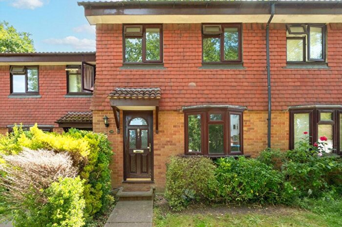 3 Bedroom Terraced House For Sale In Conifer Gardens, Sutton, SM1