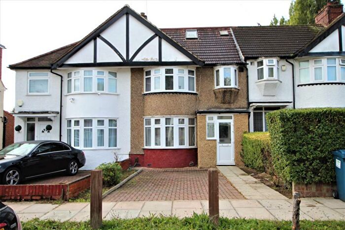 4 Bedroom Terraced House To Rent In Dryden Road, Harrow Weald, HA3