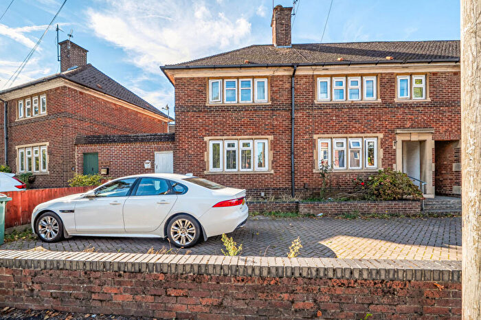 2 Bedroom Semi-Detached House For Sale In Abingdon Road, Oxford, OX1