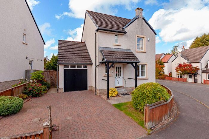 3 Bedroom Detached House For Sale In Bonaly Wester, Edinburgh, EH13