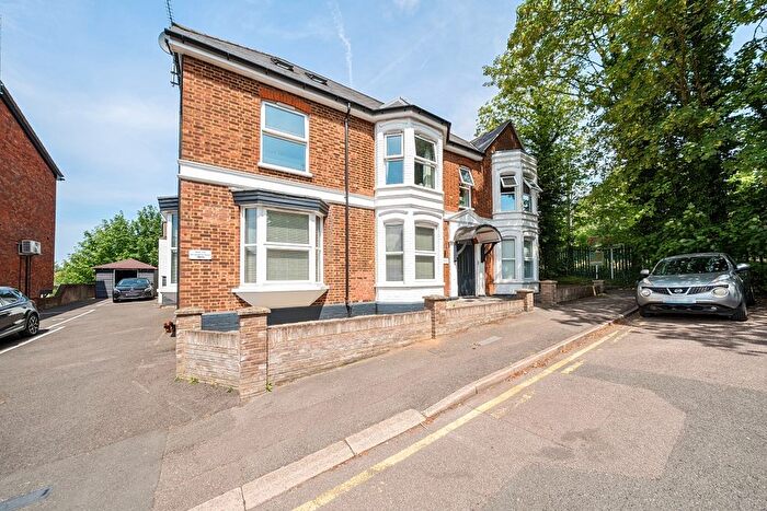 1 Bedroom Flat To Rent In Vaughan Road, Harpenden, AL5