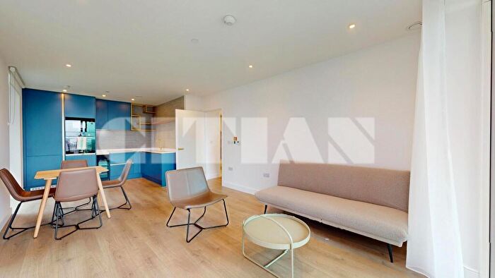 2 Bedroom Flat To Rent In Waterview House, Grand Union, Wembley, HA0