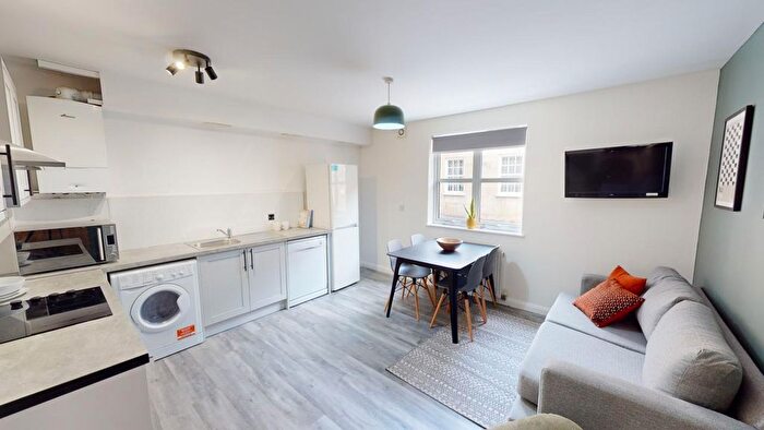 1 Bedroom Property To Rent In , Piccadilly Place, BA1