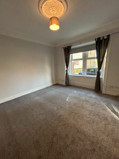 2 Bedroom Flat To Rent In Ralston Street, Paisley, Renfrewshire, PA1
