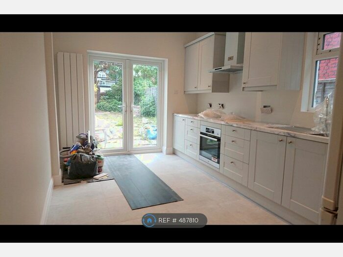 4 Bedroom End Of Terrace House To Rent In Parkland Road, London, N22