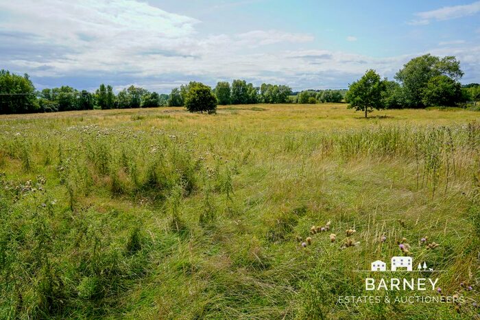 Land For Sale In Westfurlong, Buckingham, MK18