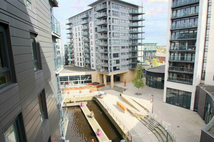 2 Bedroom Flat To Rent In Chadwick Street, Hunslet, Leeds, West Yorkshire, Uk, LS10