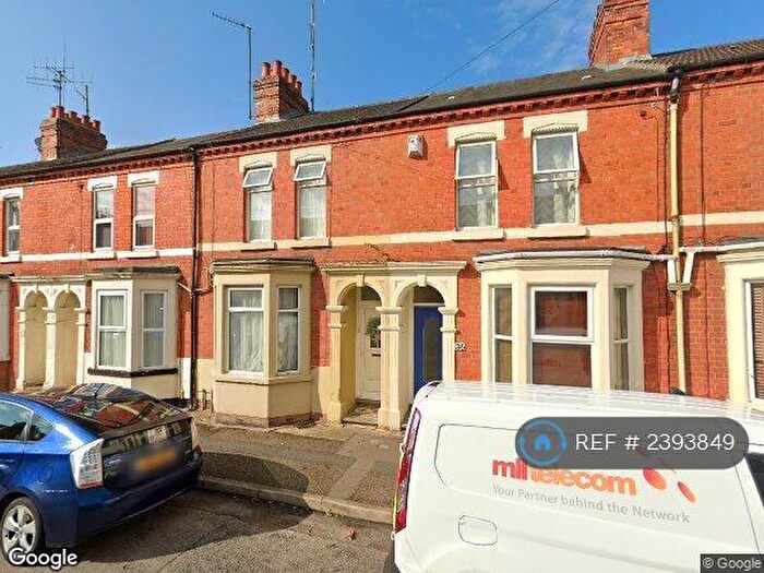 3 Bedroom Terraced House To Rent In Symington Street, Northampton, NN5