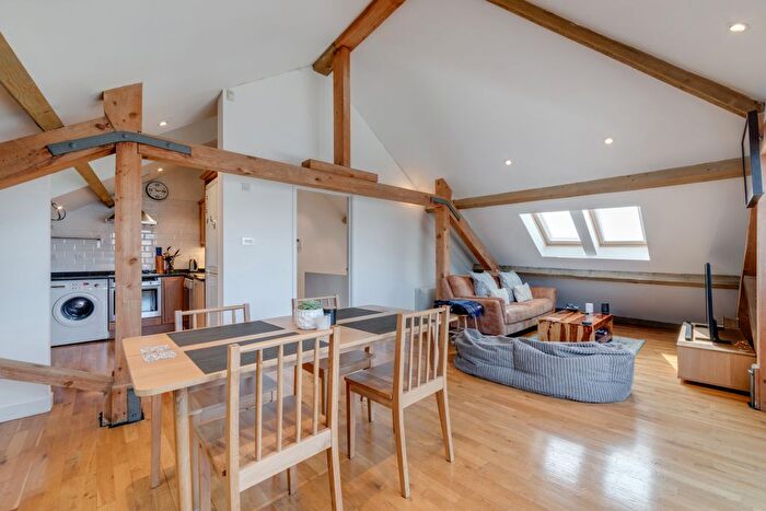 2 Bedroom Flat For Sale In Granary House, Hope Wharf, SE16