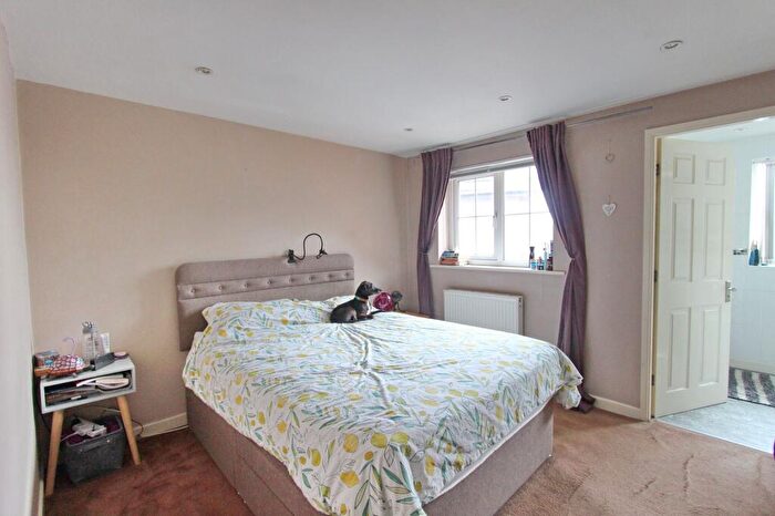 4 Bedroom Detached House For Sale In Mode Hill Lane, Whitefield, M45